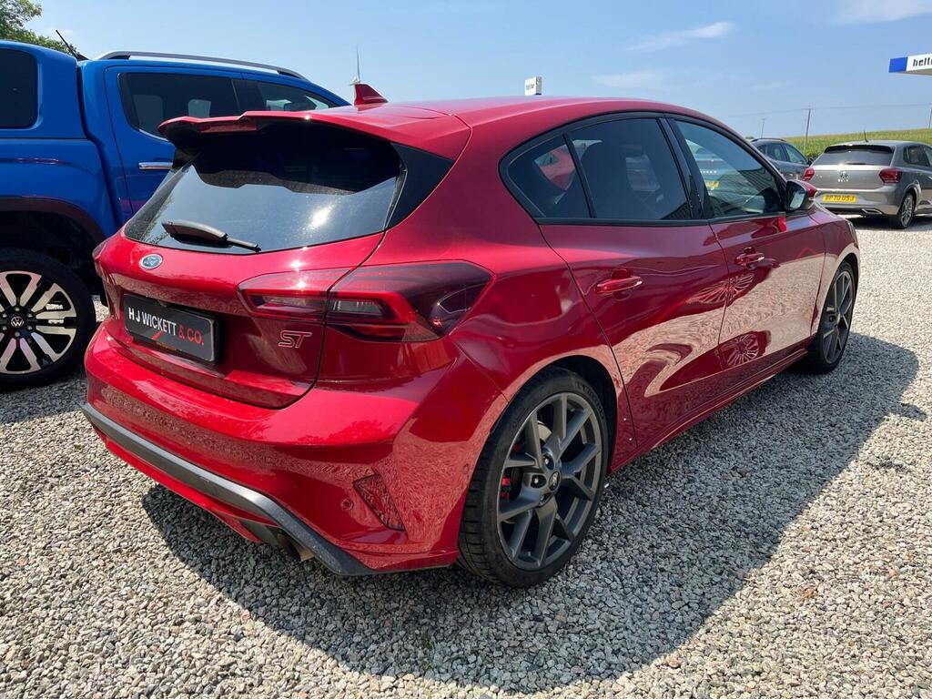Ford Focus Hatchback 2.3T Ecoboost St Euro 6 Ss 2022 Red #3