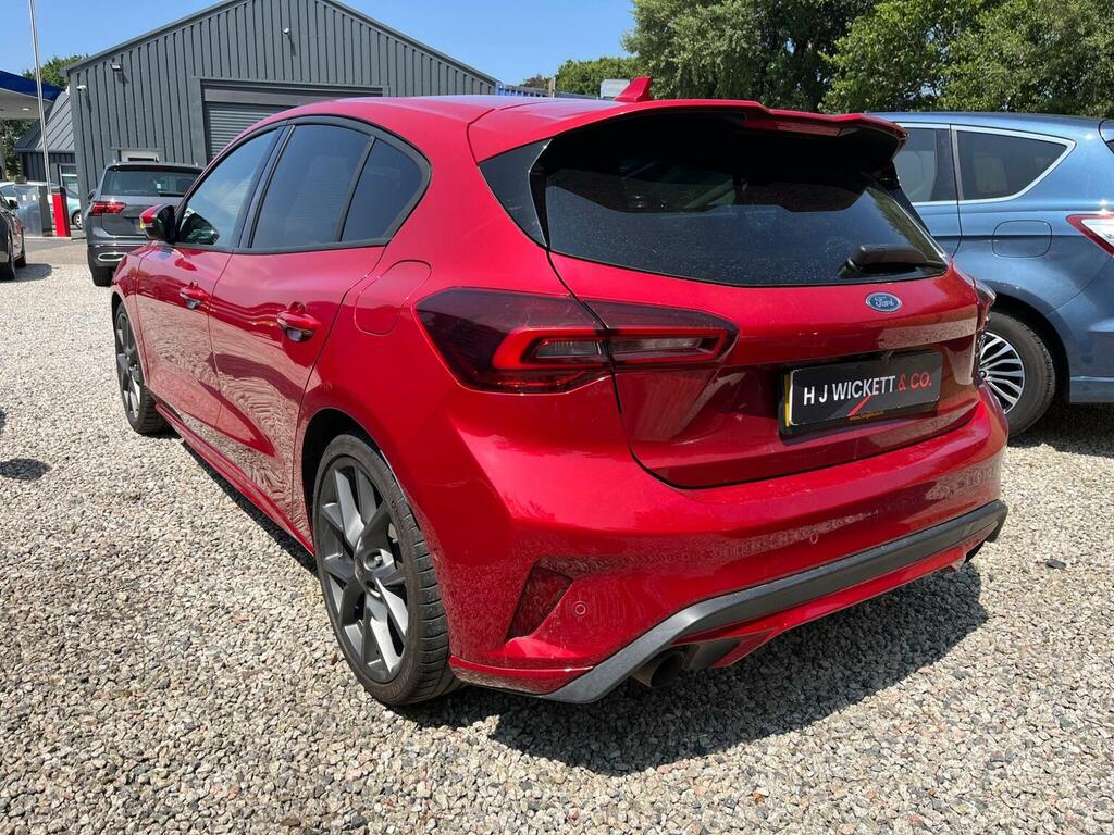 Ford Focus Hatchback 2.3T Ecoboost St Euro 6 Ss 2022 Red #4
