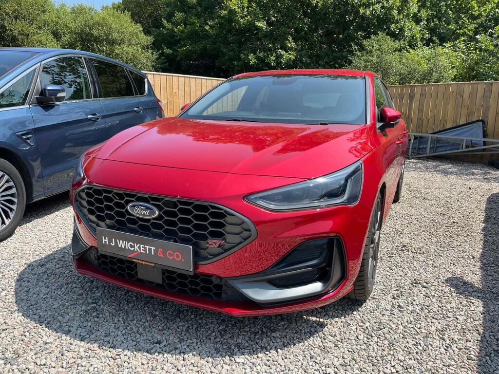 Ford Focus Hatchback 2.3T Ecoboost St Euro 6 Ss 2022 Red #2
