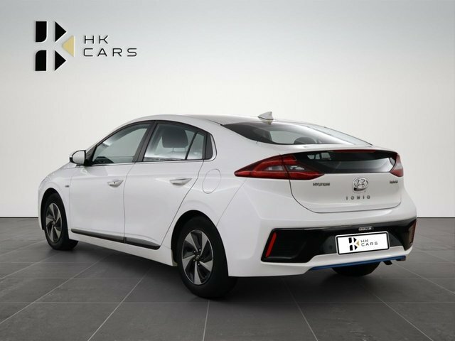 Hyundai Ioniq 1.6 H-gdi Premium Hatchback Hybrid Dct White #4