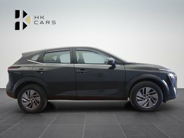 Nissan Qashqai 1.3 Dig-t Mhev Acenta Premium Suv Hybri MH21WUD Black #2