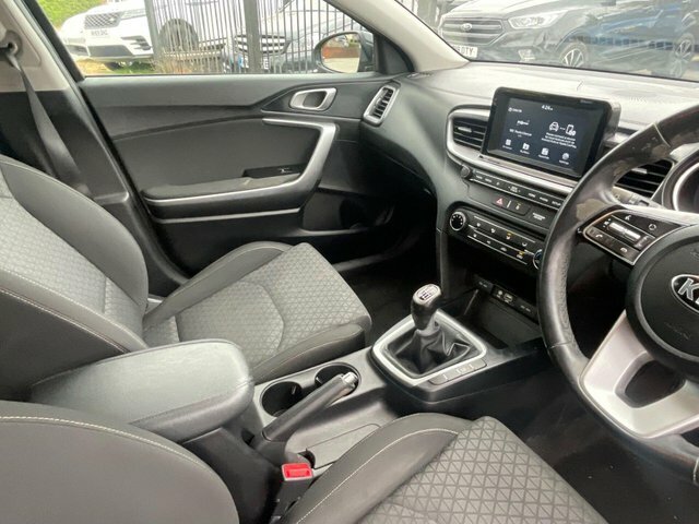 Kia Ceed 1.4T Gdi Isg Gt-line Lunar Edition Silver #53
