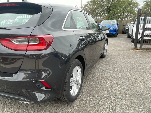 Kia Ceed 1.4T Gdi Isg Gt-line Lunar Edition Silver #24