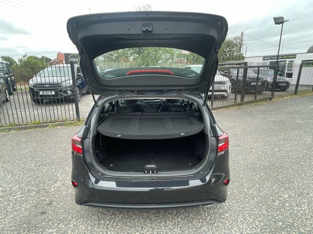Kia Ceed 1.4T Gdi Isg Gt-line Lunar Edition Silver #42