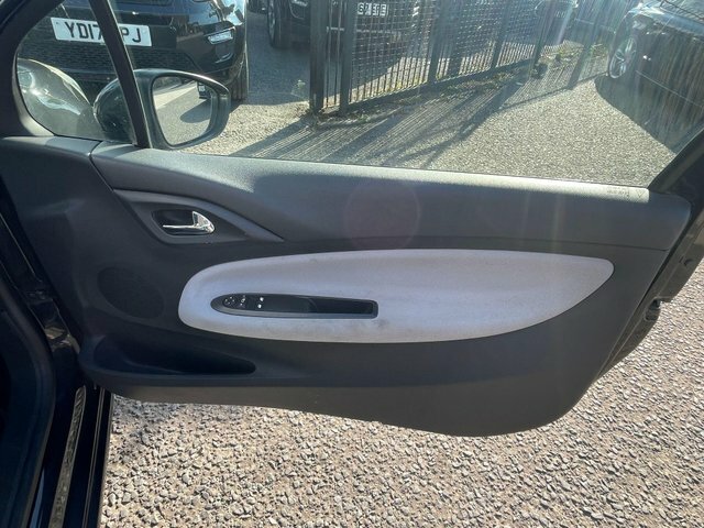 Citroen DS3 Hatchback 1.4 Vti 16V Dsign Euro 5 201060 Red #29