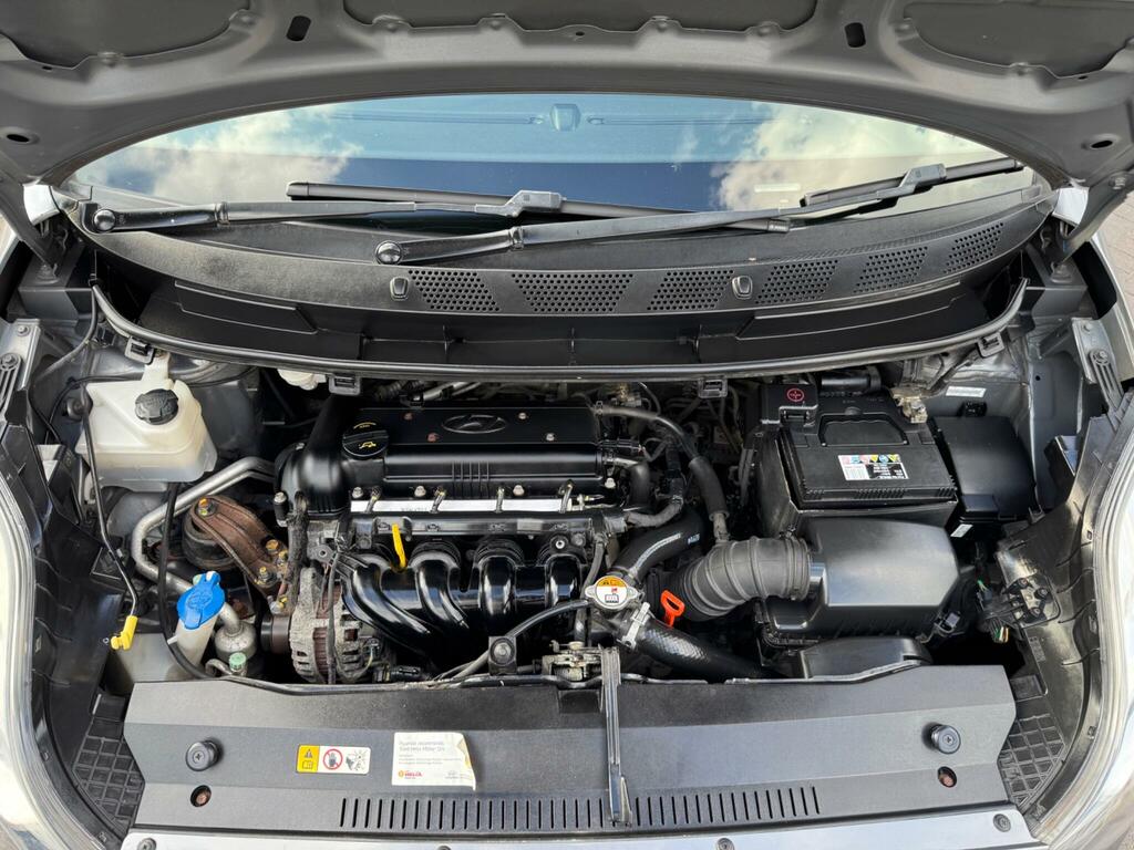 Hyundai Ix20 1.4 Style Hatchback Euro 5 90 B Blue #20