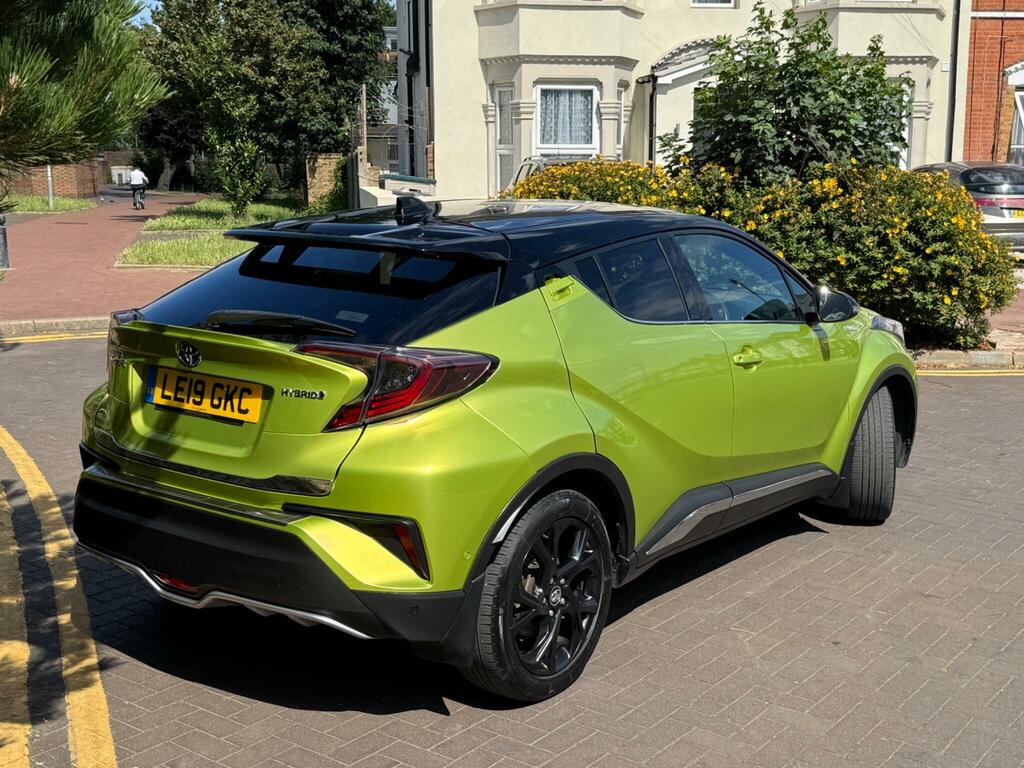 Toyota C-Hr Lime Edition Green #2