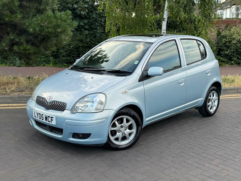 Toyota Yaris T3 Vvt-i 3-Door Silver #3