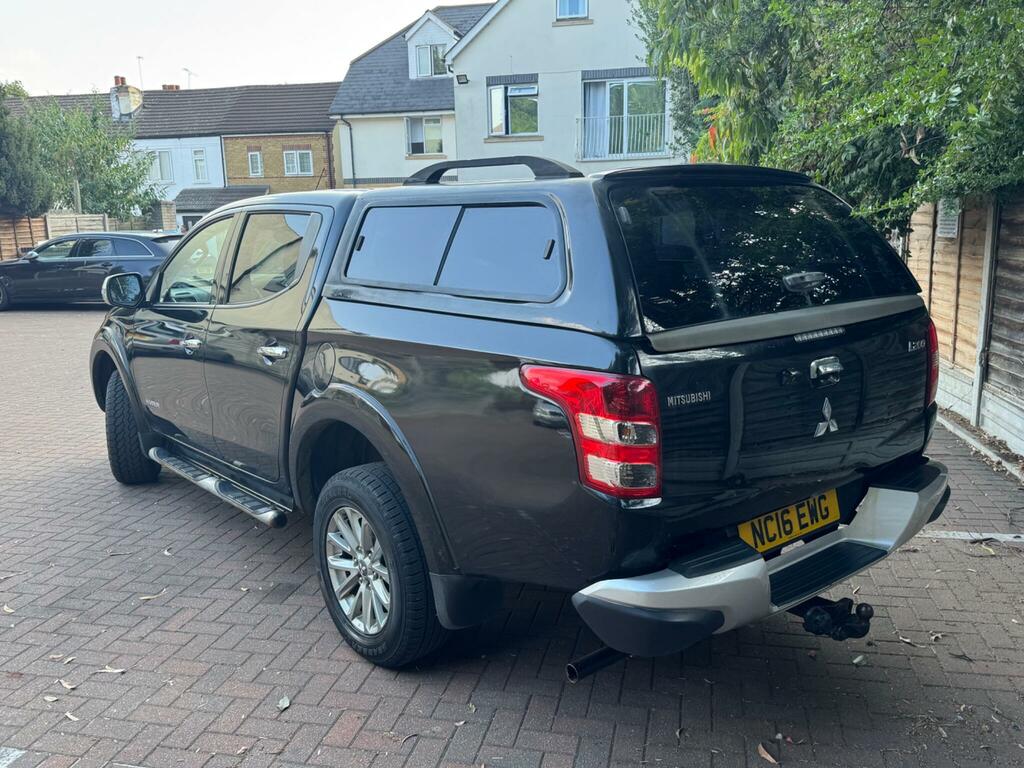 Mitsubishi L200 Dc Warrior Black #4
