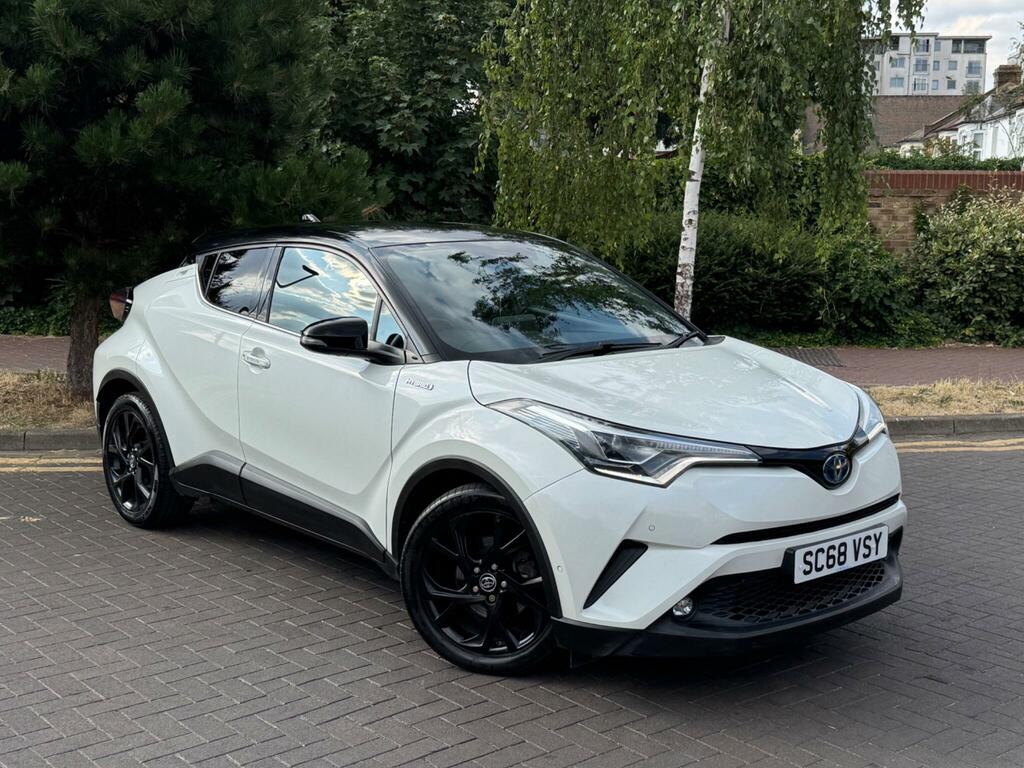 Toyota C-Hr Dynamic White