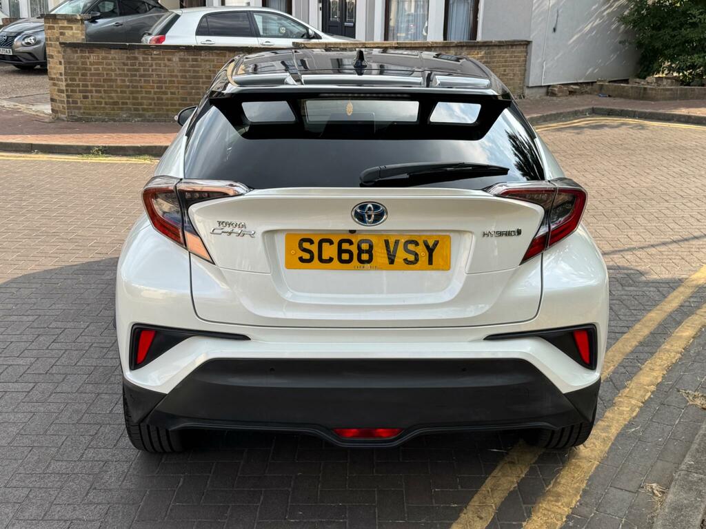 Toyota C-Hr Dynamic White #5
