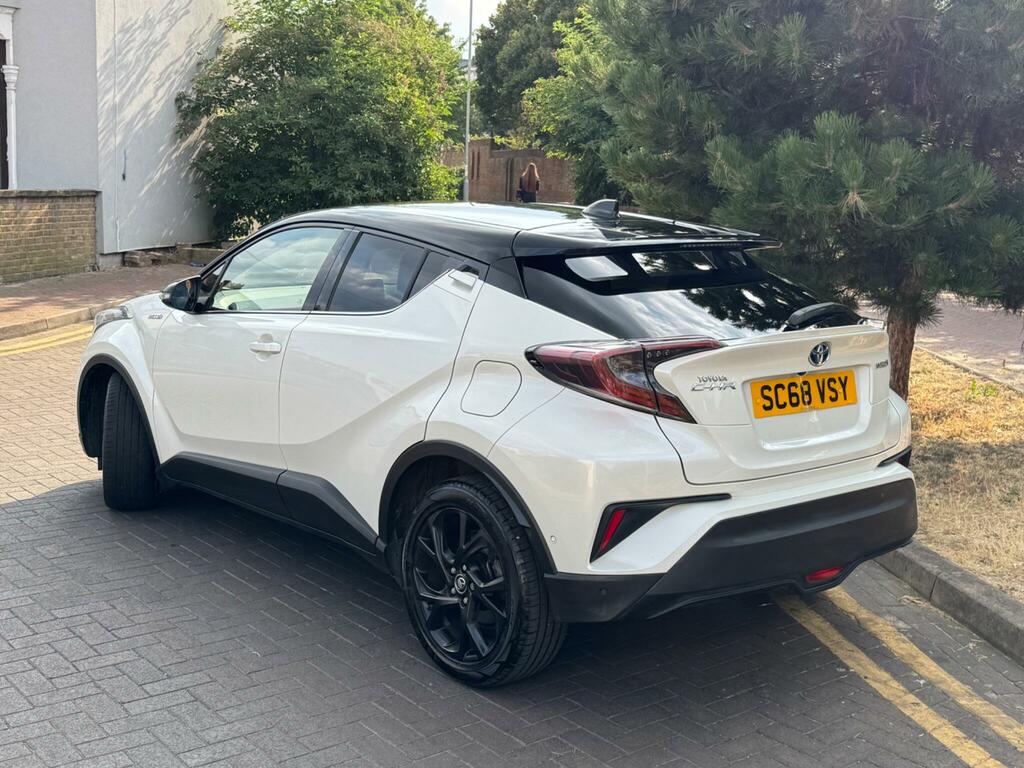 Toyota C-Hr Dynamic White #4