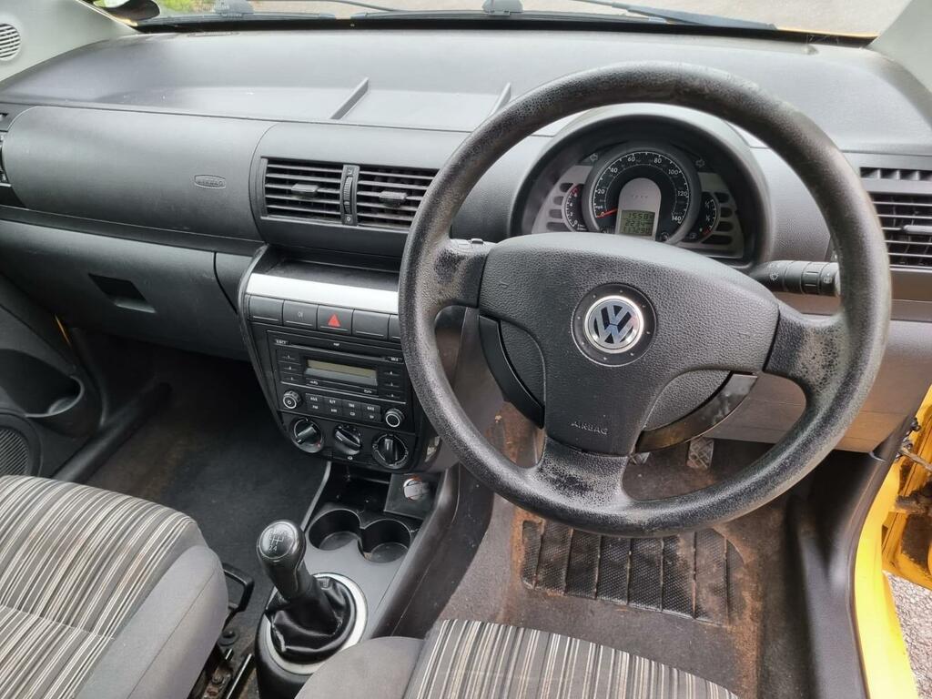 Volkswagen Fox Hatchback  #38