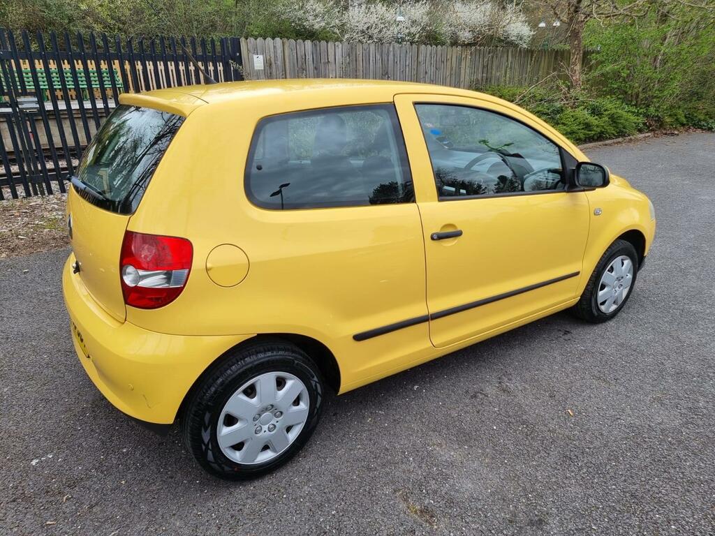 Volkswagen Fox Hatchback  #20
