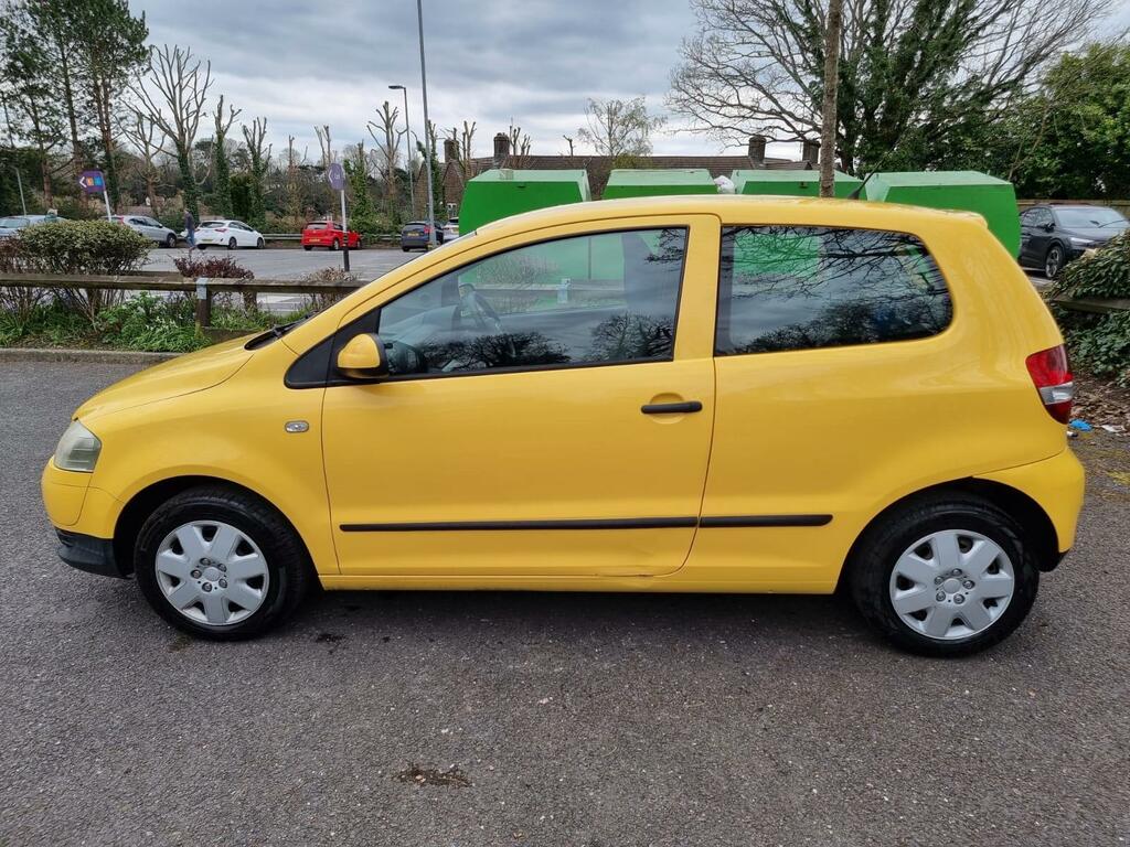 Volkswagen Fox Hatchback  #12