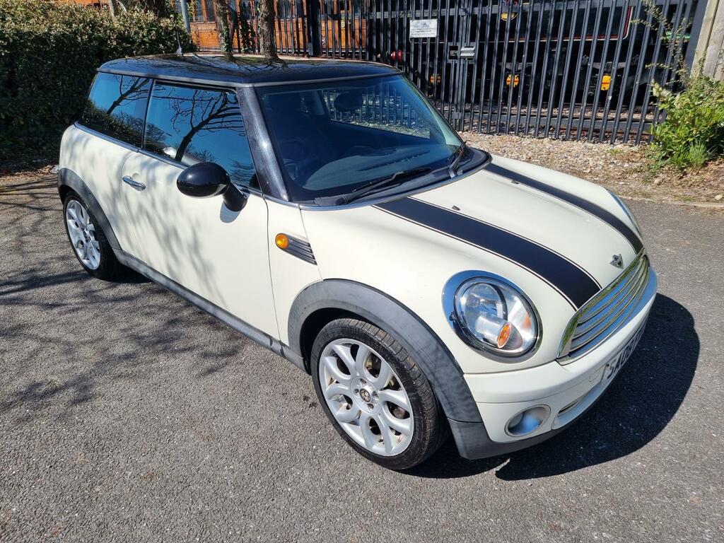 Mini Hatch 1.6 Cooper Euro 4 White