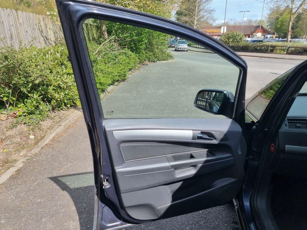 Vauxhall Zafira Grey #38