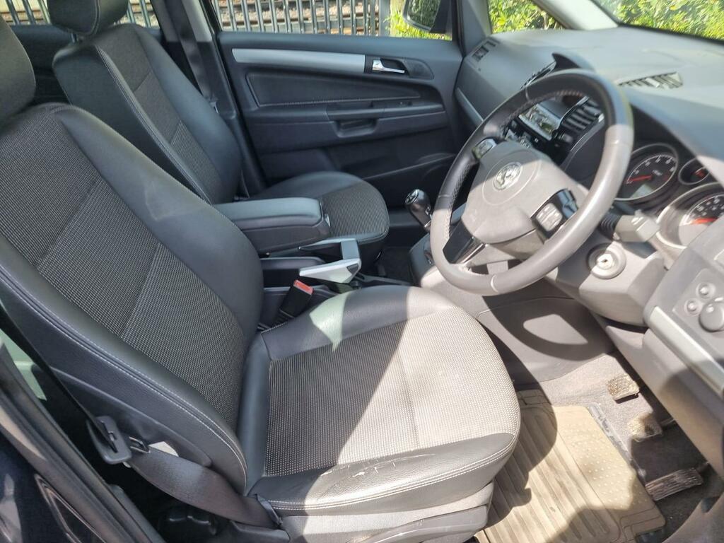 Vauxhall Zafira Grey #28