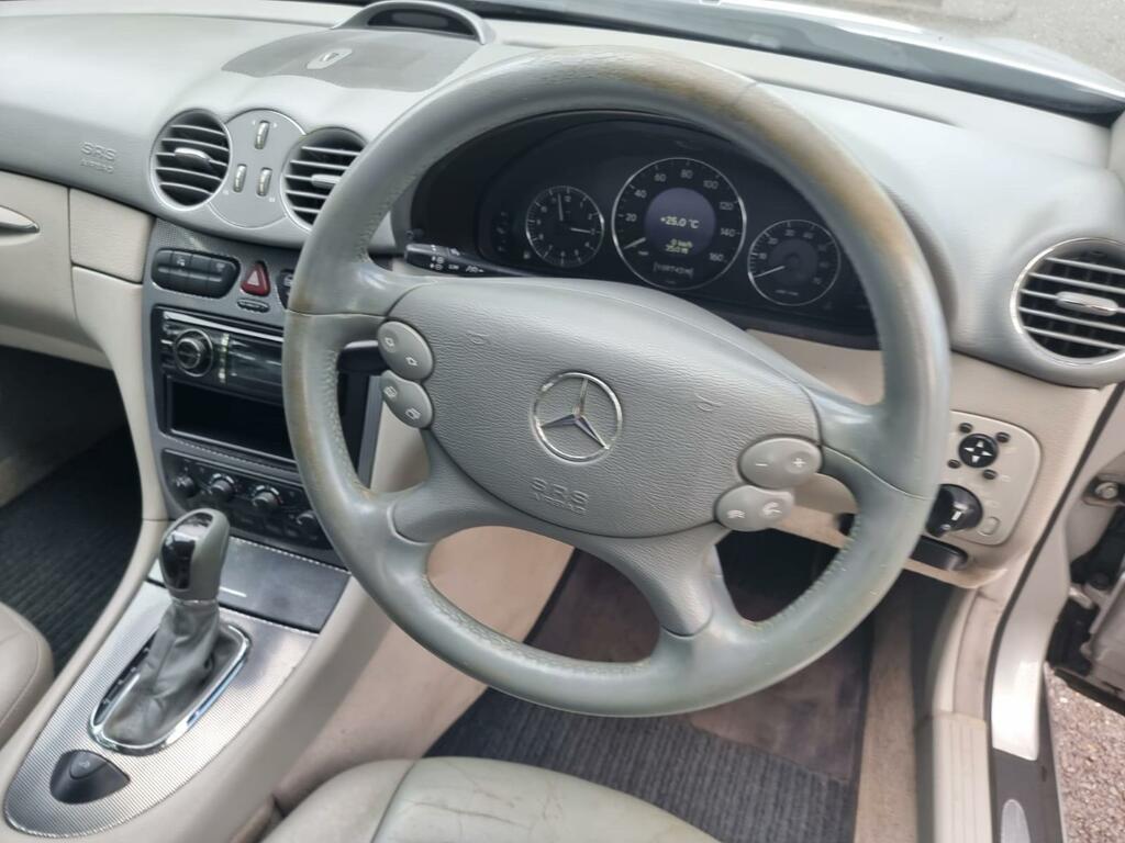 Mercedes-Benz CLK Clk320 Elegance 218 Black #38
