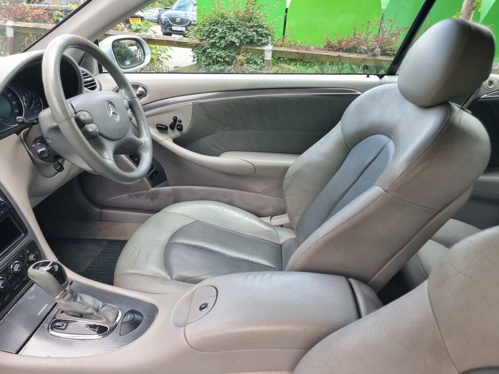 Mercedes-Benz CLK Clk320 Elegance 218 Black #23