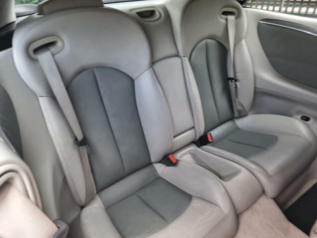 Mercedes-Benz CLK Clk320 Elegance 218 Black #35