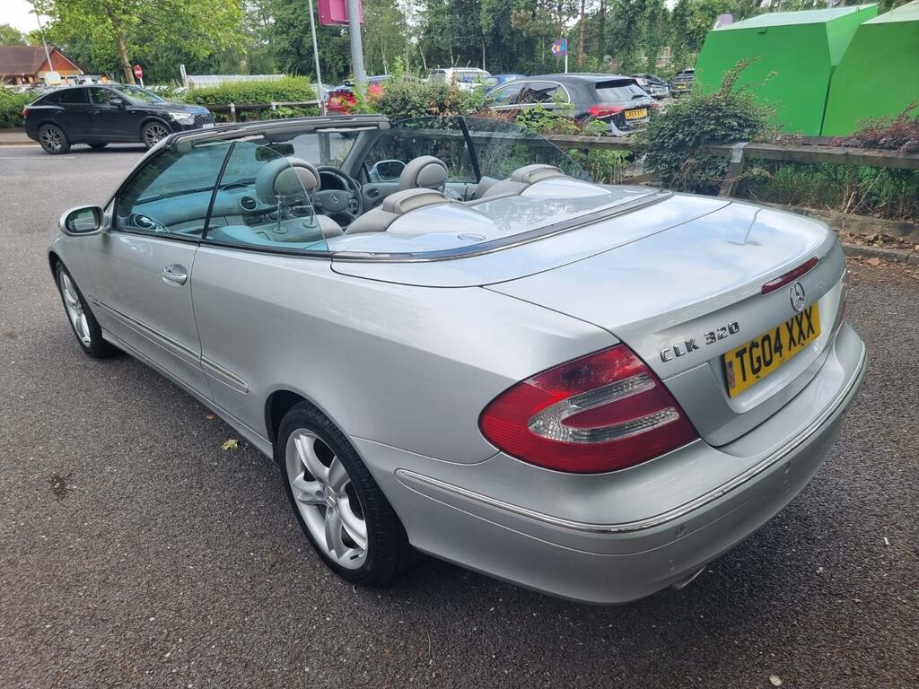 Mercedes-Benz CLK Clk320 Elegance 218 Black #41
