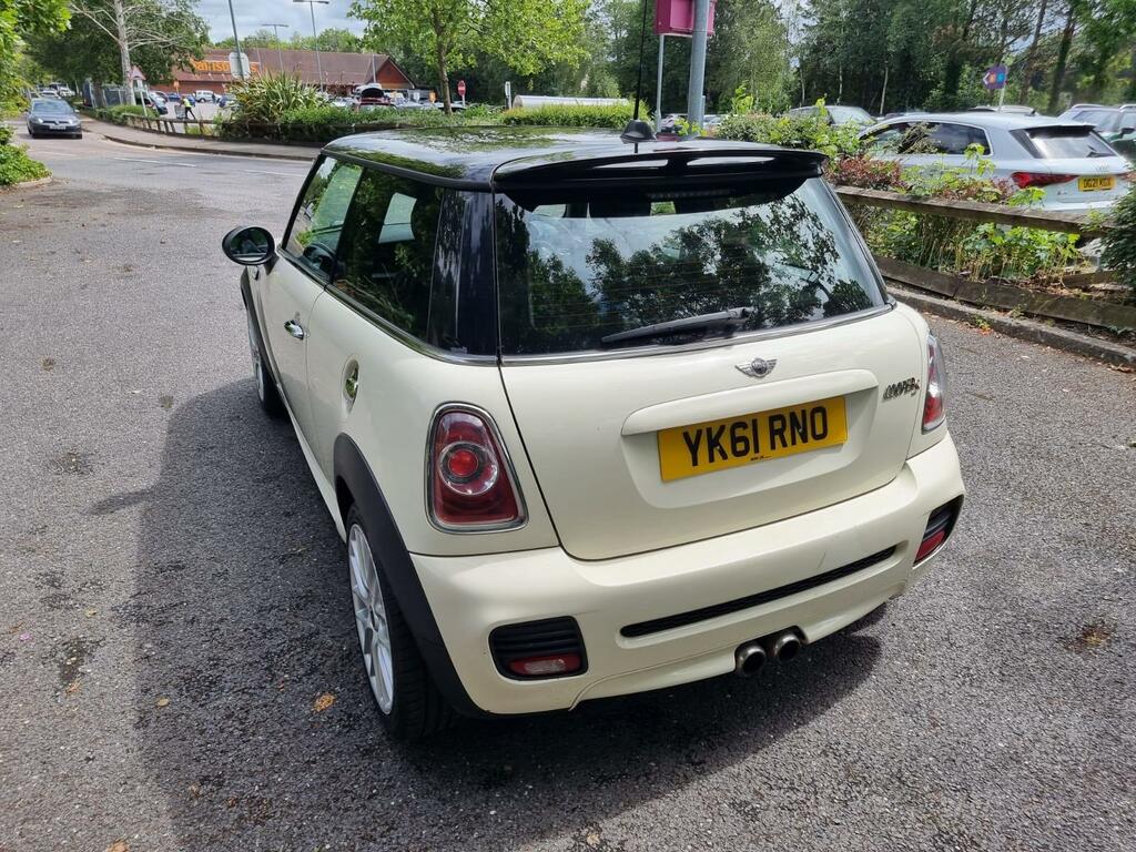 Mini Hatch 1.6 Cooper S Euro 5 Ss YK61RNO White #4