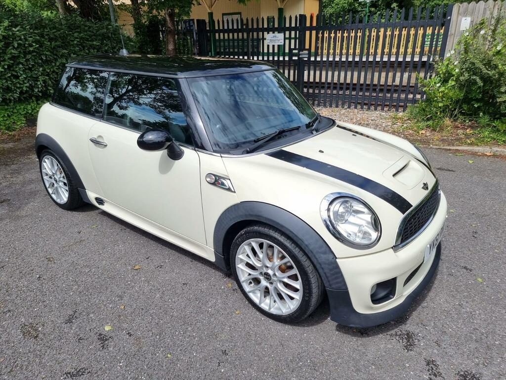 Mini Hatch 1.6 Cooper S Euro 5 Ss White