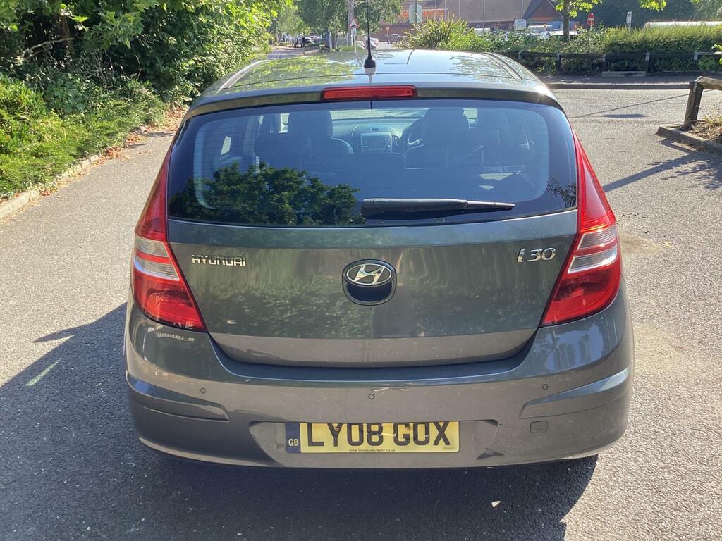 Hyundai I30 Hatchback White #10