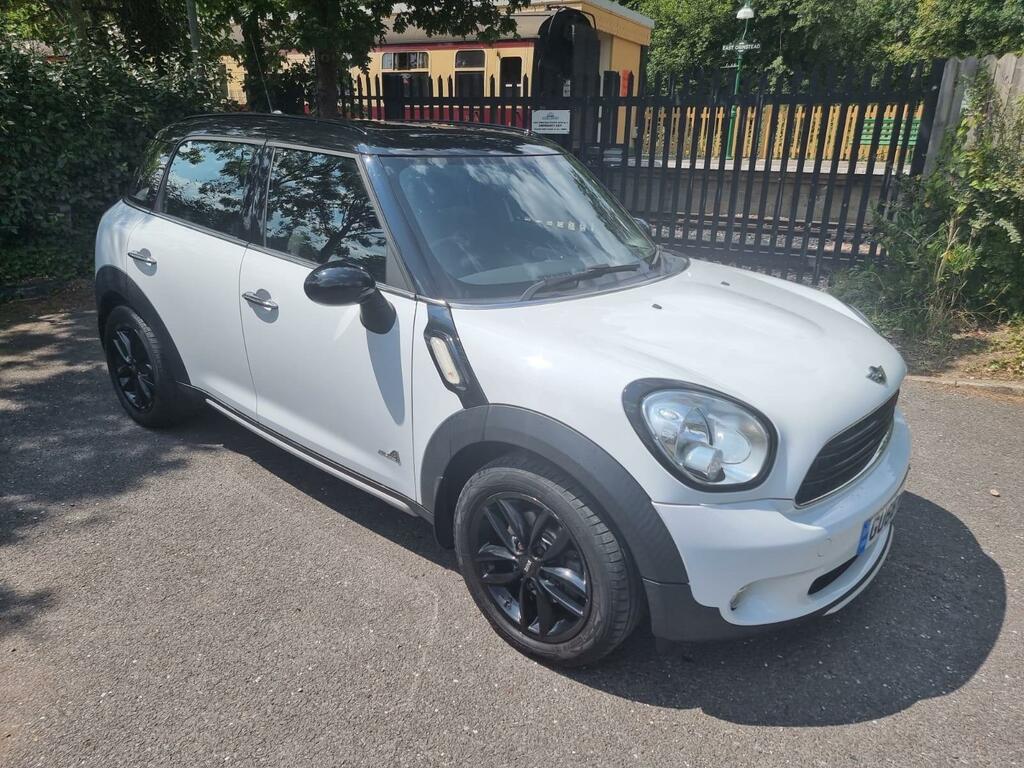 Mini Countryman Cooper D White
