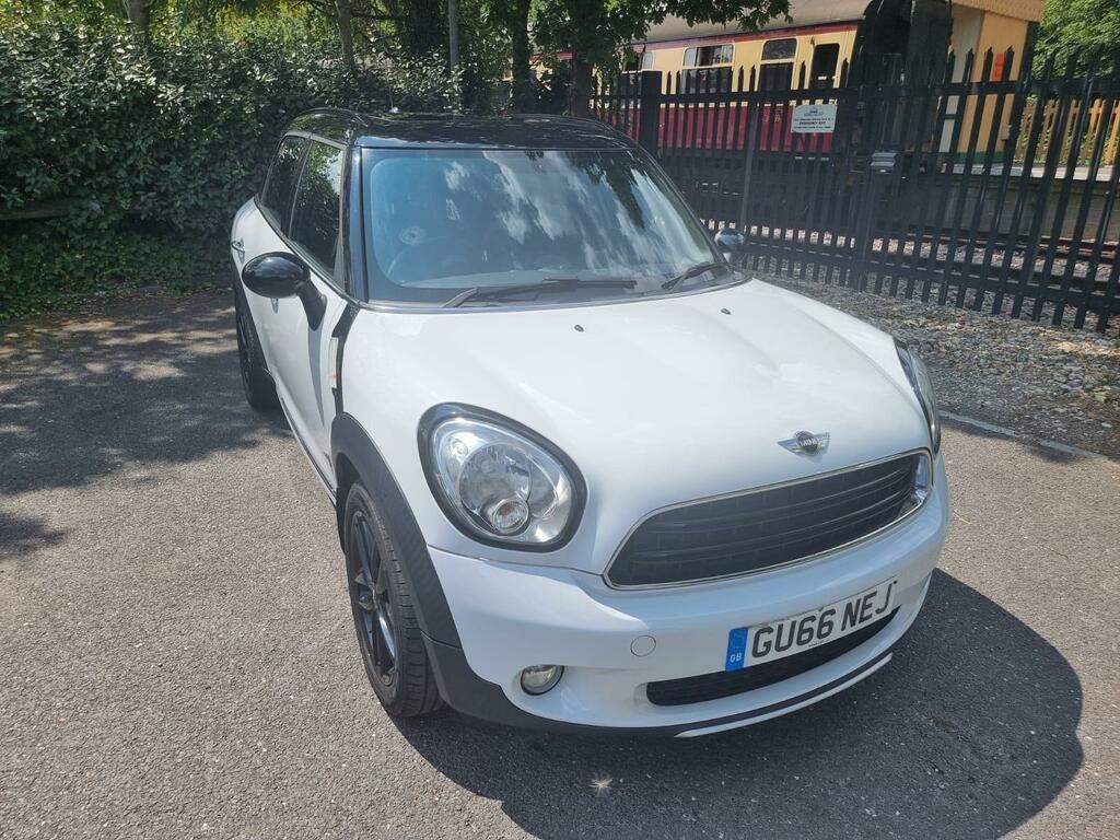 Mini Countryman Cooper D White #2