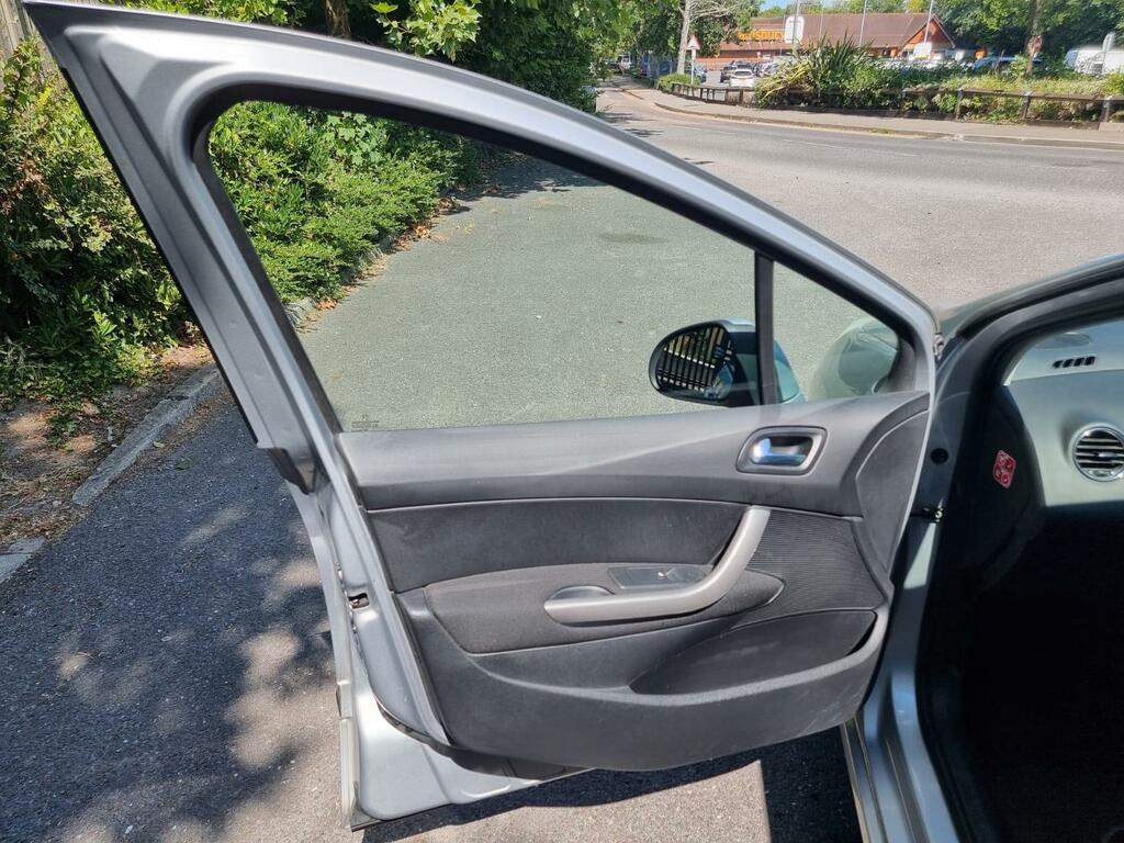 Peugeot 308 Hatchback Silver #35