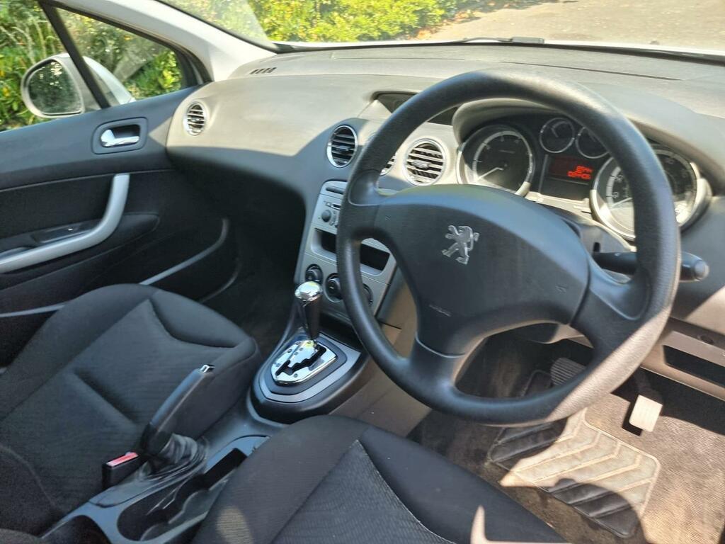 Peugeot 308 Hatchback Silver #25
