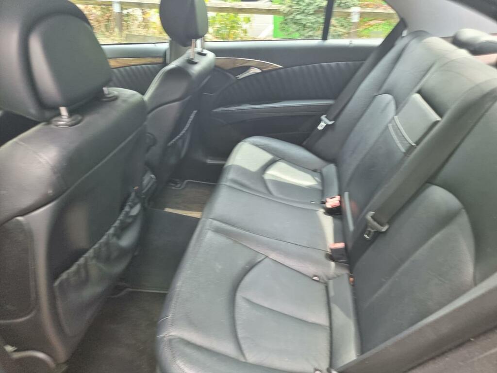Mercedes-Benz E Class Saloon E220 Cdi Avantgarde 200808 Black #29