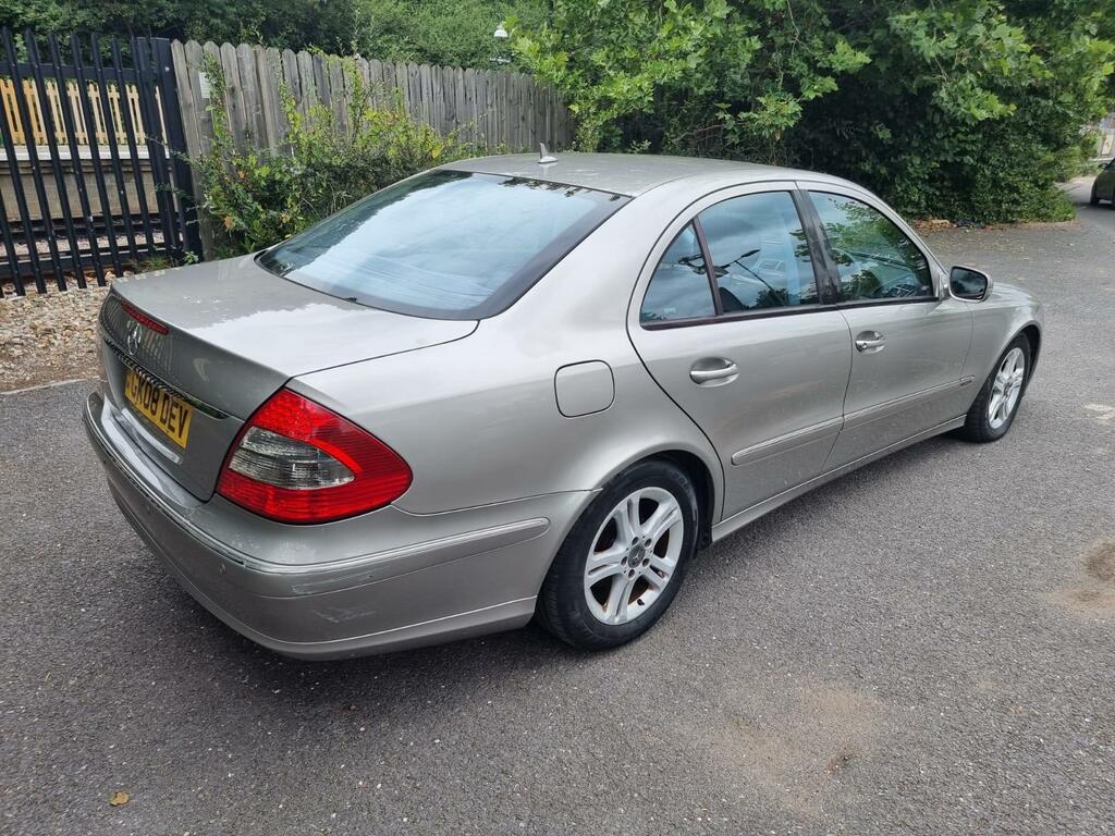 Mercedes-Benz E Class Saloon E220 Cdi Avantgarde 200808 Black #19