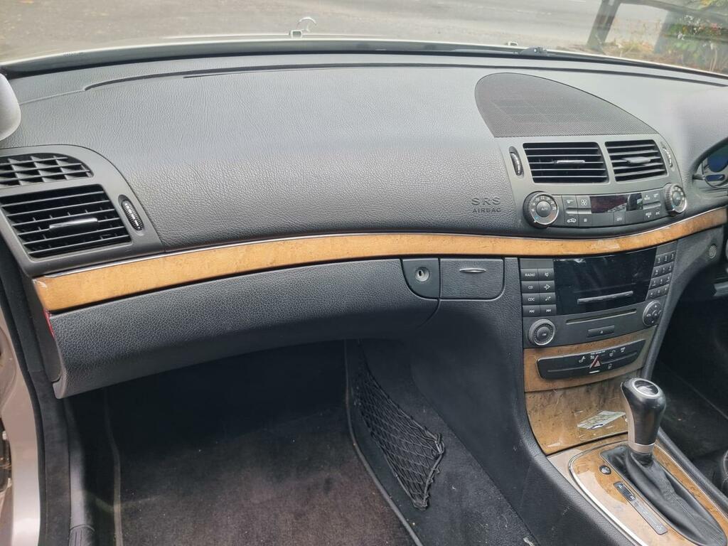 Mercedes-Benz E Class Saloon E220 Cdi Avantgarde 200808 Black #46
