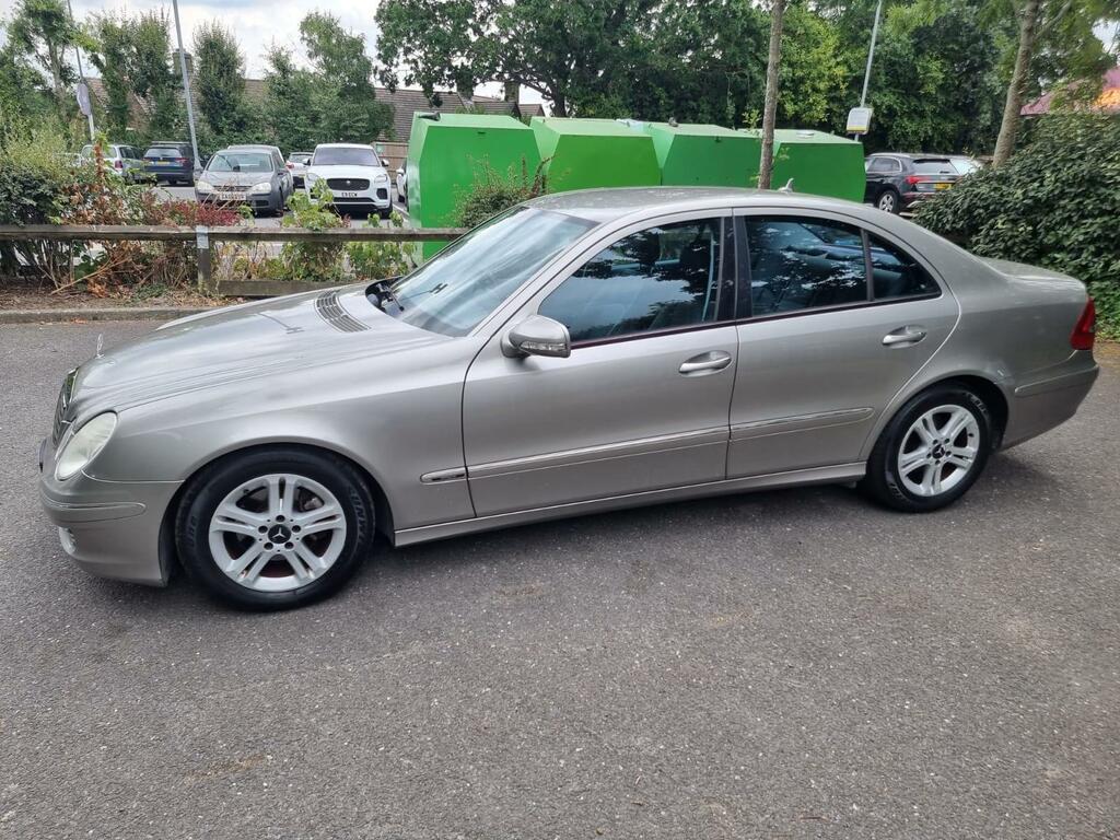 Mercedes-Benz E Class Saloon E220 Cdi Avantgarde 200808 Black #11