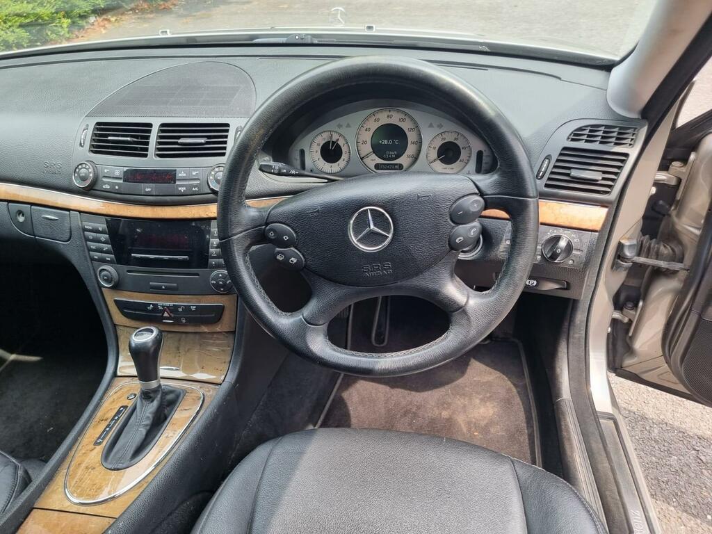Mercedes-Benz E Class Saloon E220 Cdi Avantgarde 200808 Black #42