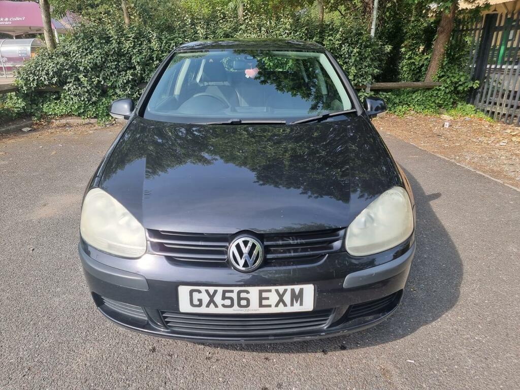 Volkswagen Golf Se Black #3