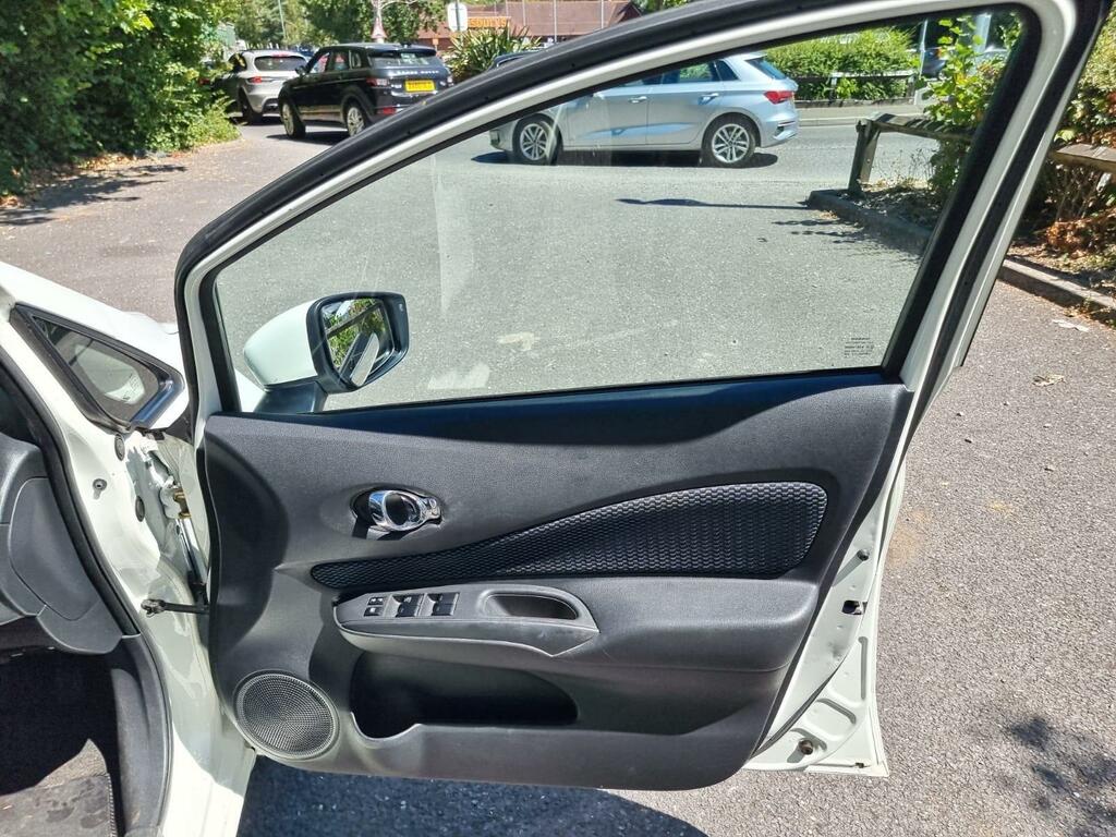 Nissan Note 1.2 12V Acenta Hatchback Euro 5 White #36