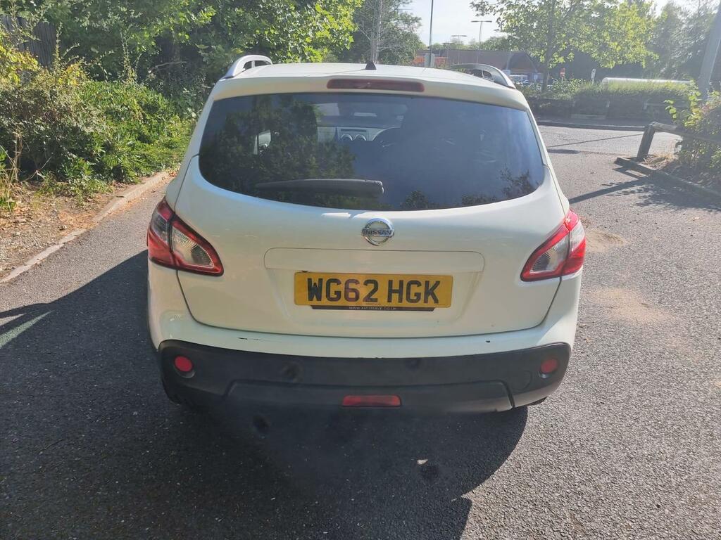 Nissan Qashqai Hatchback White #11