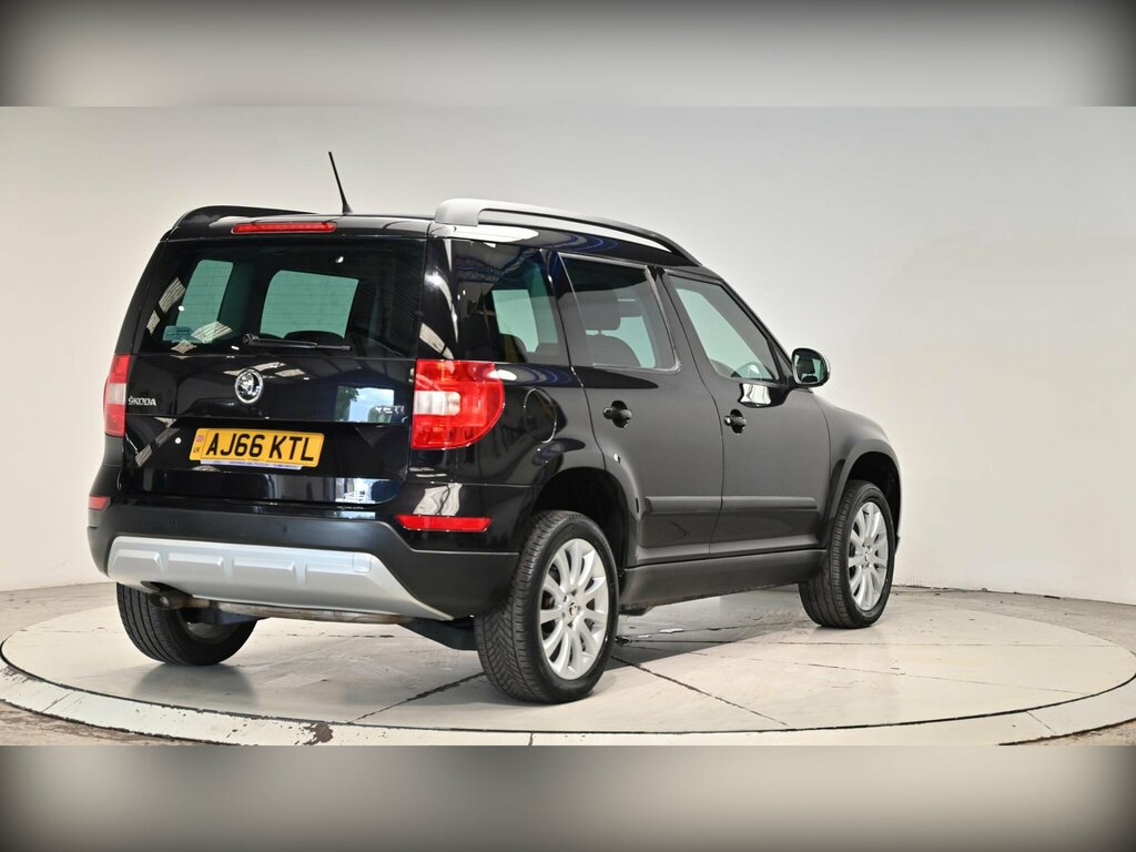 Skoda Yeti 1.2 Tsi 110Ps Se Drive 5-Dr Silver #31