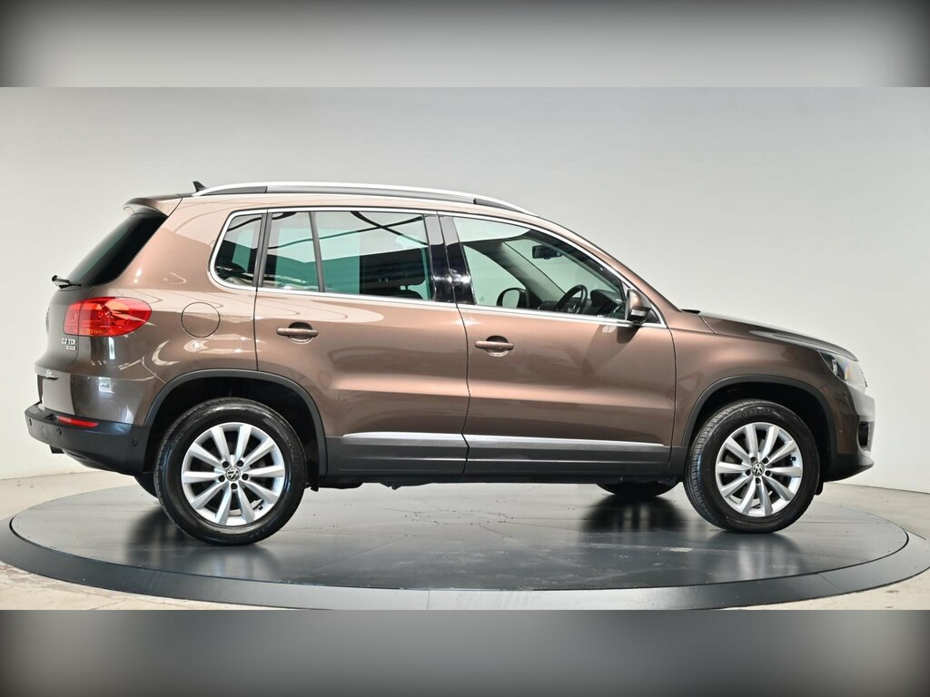Volkswagen Tiguan 2.0 Tdi Bluemotion Tech Match Dsg 4Wd Euro 5 Ss Grey #22