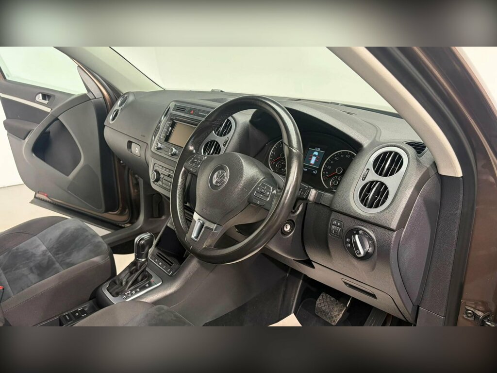 Volkswagen Tiguan 2.0 Tdi Bluemotion Tech Match Dsg 4Wd Euro 5 Ss Grey #43