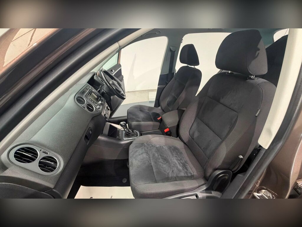 Volkswagen Tiguan 2.0 Tdi Bluemotion Tech Match Dsg 4Wd Euro 5 Ss Grey #49