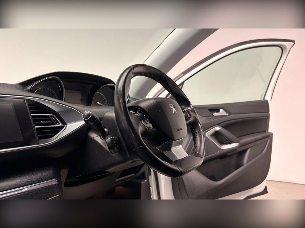 Peugeot 308 Estate 1.2 Puretech Allure Eat Euro 6 Ss 2 Grey #55