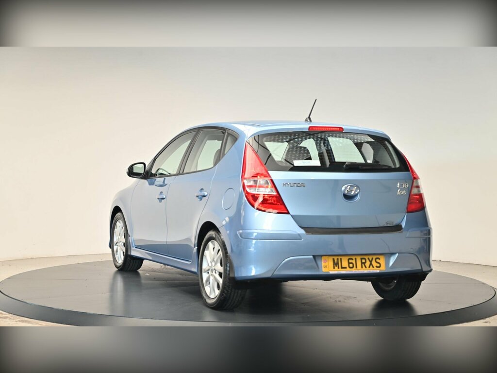 Hyundai I30 1.4 Comfort Estate Euro 5 108 B Silver #17