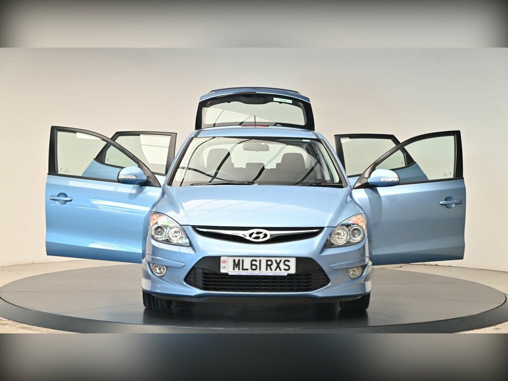 Hyundai I30 1.4 Comfort Estate Euro 5 108 B Silver #27