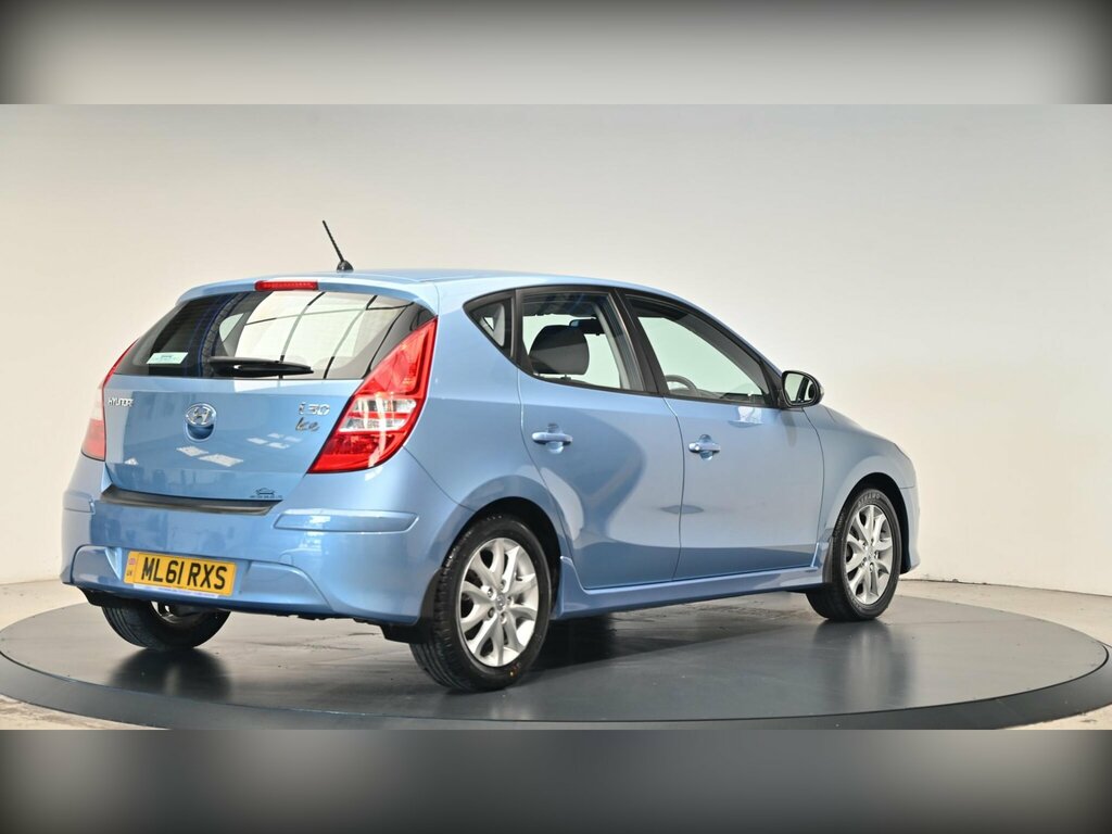 Hyundai I30 1.4 Comfort Estate Euro 5 108 B Silver #20