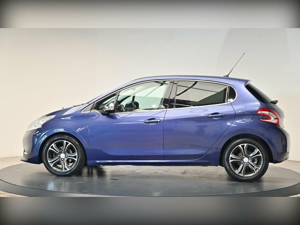 Peugeot 208 1.2 Vti Allure Euro 5 Red #14